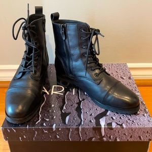 Artica Larch Waterproof boots, size 6.5